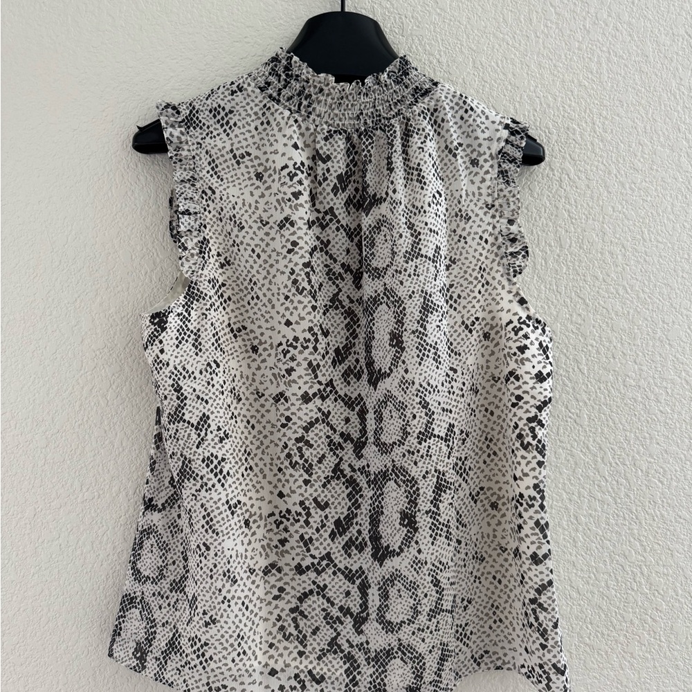 Women's Sleeveless Snake Print Top - Picture 2 of 4